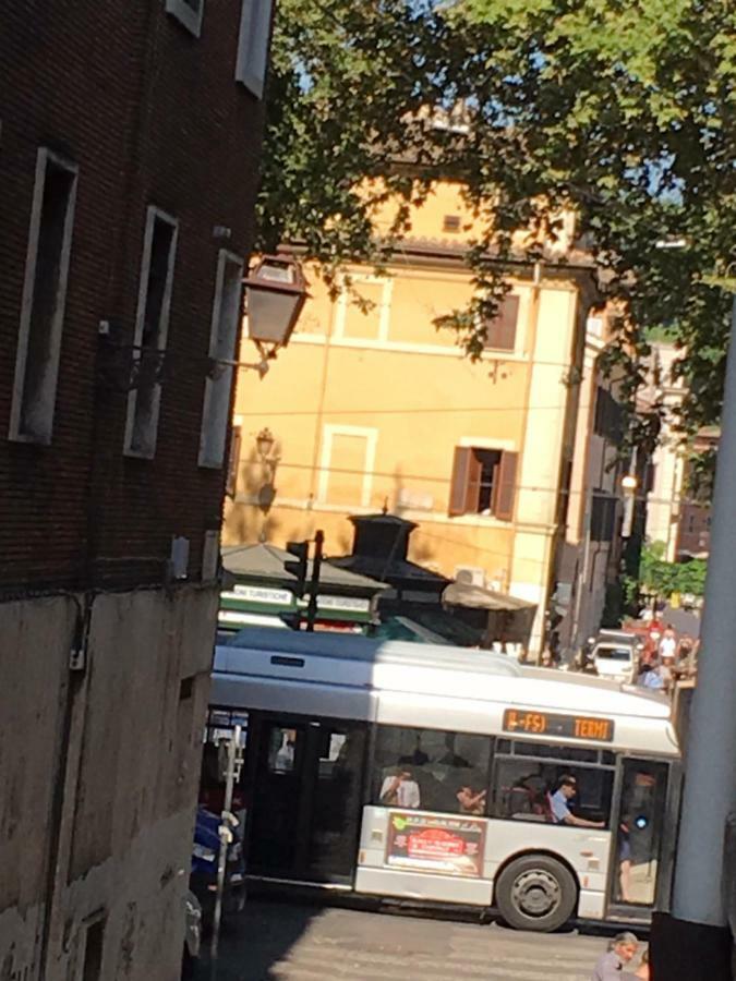 Sunny Side Trastevere Рим Екстериор снимка